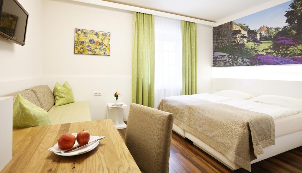 Gasthof Pack "Zur Lebing Au" Hartberg Habitación foto